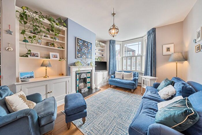 5 Bedroom Terraced House For Sale In Natal Road, Streatham, London, SW16