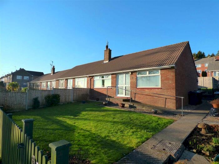 2 Bedroom Semi-Detached Bungalow To Rent In The Avenue, Tisbury, Wiltshire, SP3