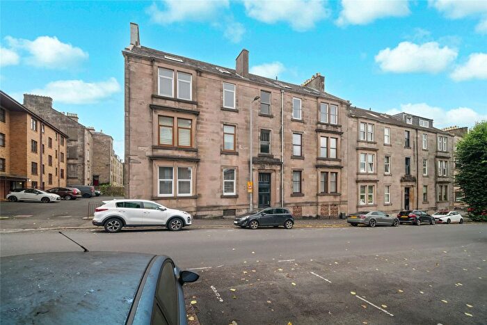 2 Bedroom Flat For Sale In Robertson Street, Greenock, Inverclyde, PA16
