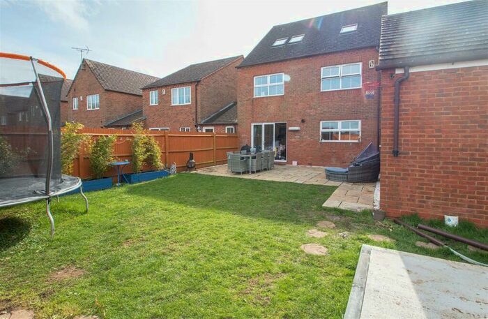 5 Bedroom Detached House To Rent In Colossus Way, Bletchley Park, MK3