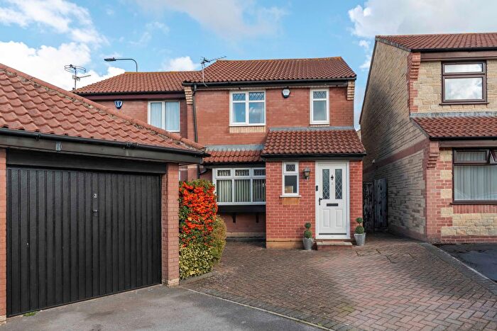 3 Bedroom Semi Detached House For Sale In Huckley Way, Bradley Stoke, Bristol, BS32