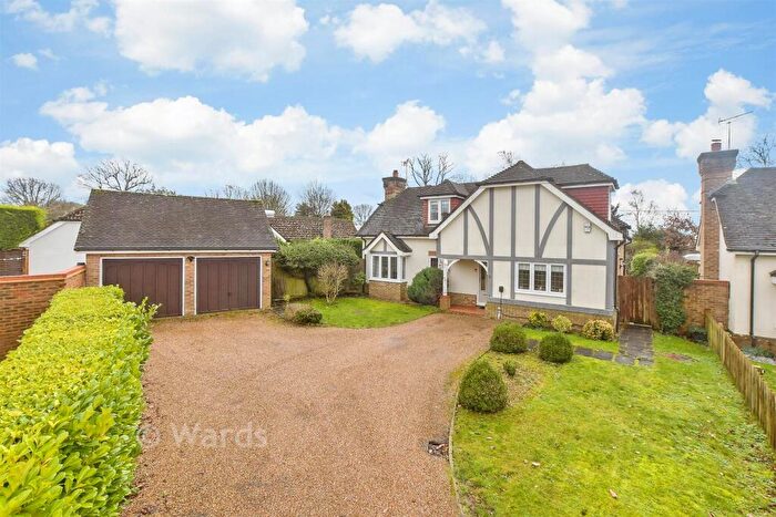 3 Bedroom Detached House For Sale In Thorneycroft Close, Kingswood, Kent, ME17