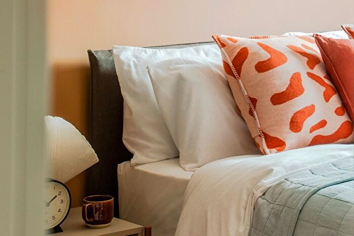 2 Bedroom Apartment To Rent In Pitsford Street, Birmingham, B18