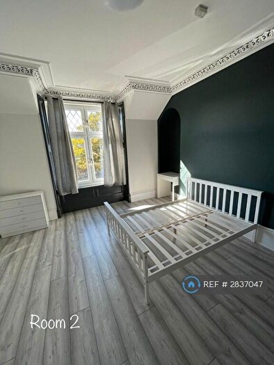 5 Bedroom Flat To Rent In Leslie Terrace, Aberdeen, AB25