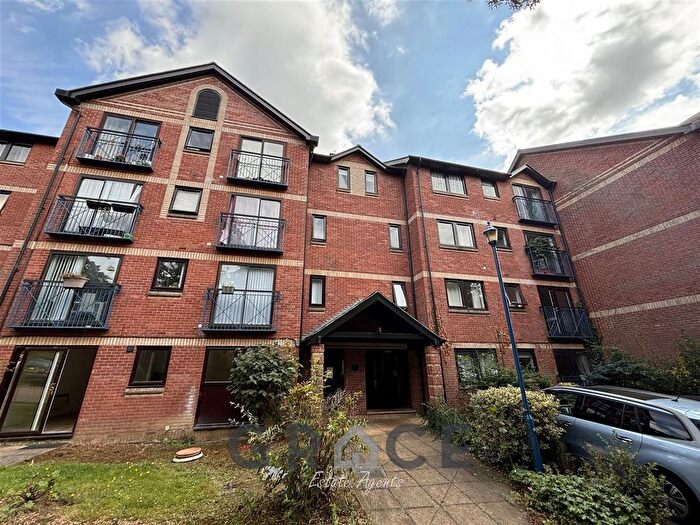 2 Bedroom Flat To Rent In Claremont Heights, Colchester, CO1