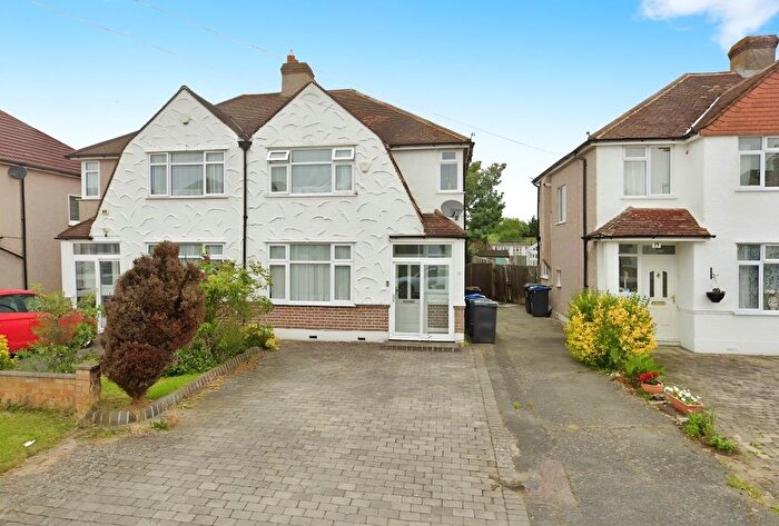 3 Bedroom Semi-Detached House To Rent In Fairford Avenue, Croydon, Surrey, CR0