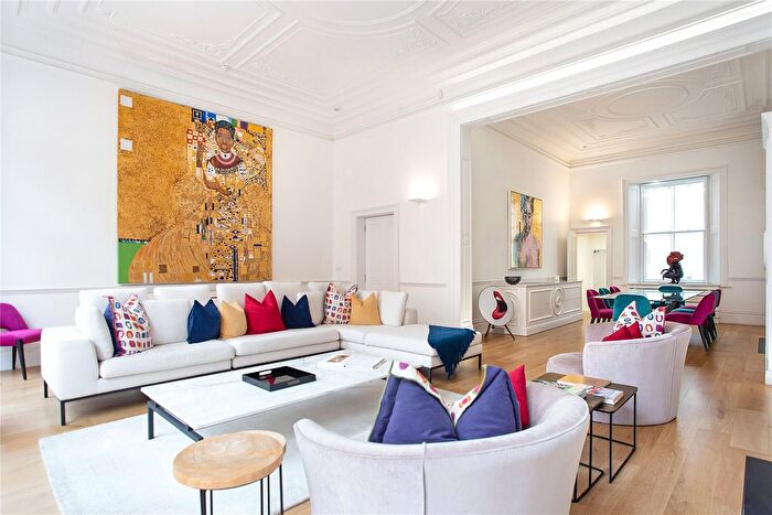 3 Bedroom Flat To Rent In Palace Gate, Palace Gate, Kensington, London, W8