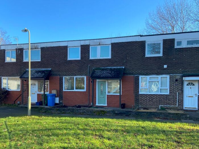 3 Bedroom Terraced House To Rent In Austen Road, Farnborough GU14