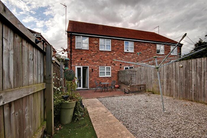 3 Bedroom House To Rent In Burton Lane, Hornsea, HU18