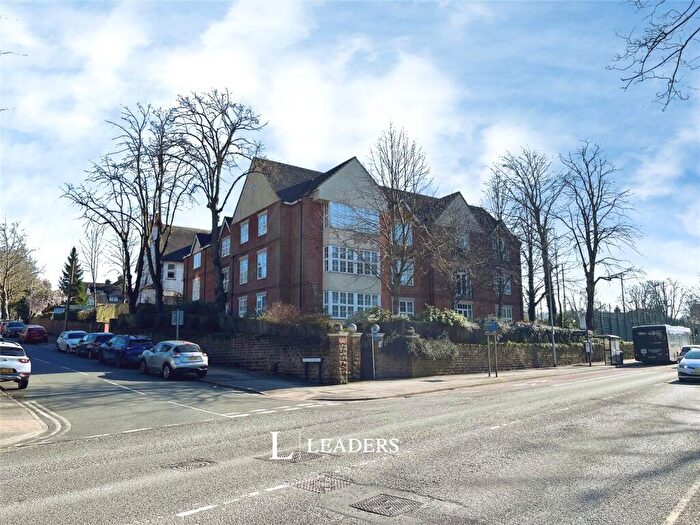 2 Bedroom Apartment For Sale In Egerton Road, Woodthorpe, Nottingham, NG5