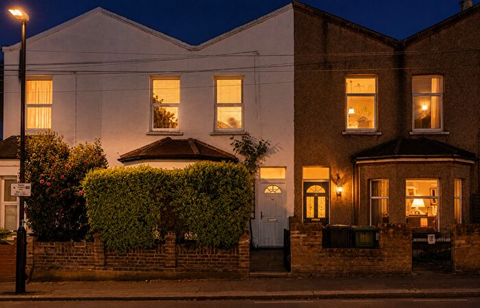 3 Bedroom Terraced House For Sale In Maynard Road, London, E17