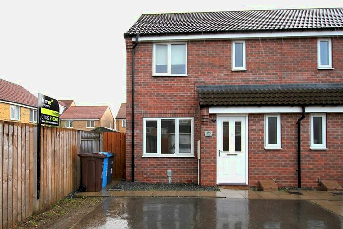 3 Bedroom Semi-Detached House To Rent In Chartwell Gardens, Kingswood, HU7
