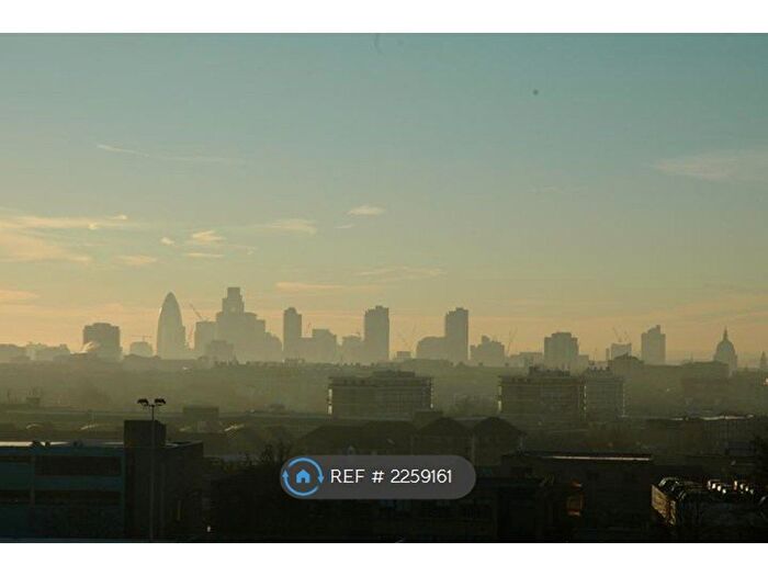 3 Bedroom Flat To Rent In Penfields House, London, N7