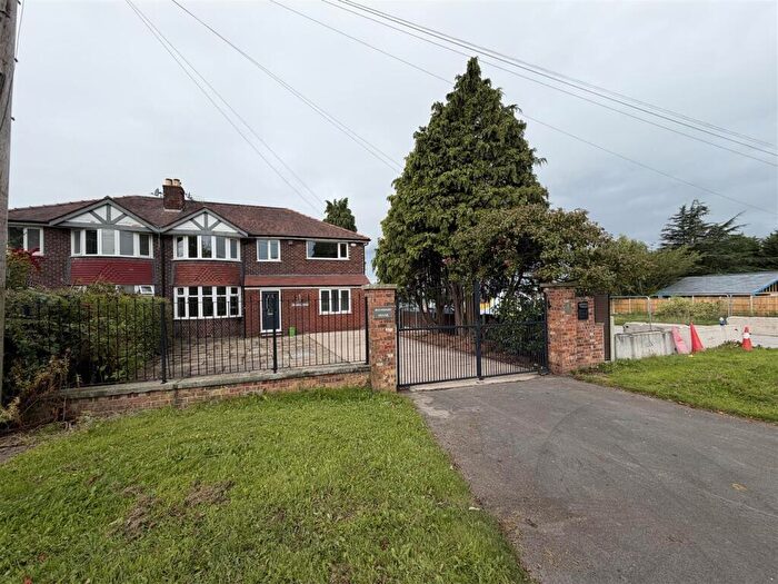 4 Bedroom House To Rent In Styal Road, Styal, Wilmslow, SK9