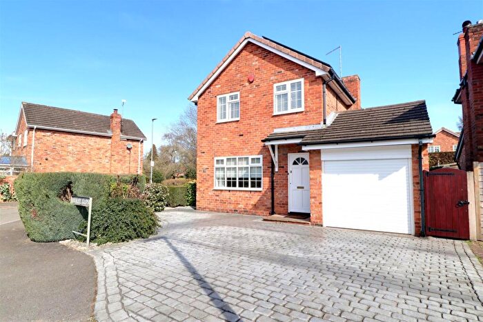 3 Bedroom Detached House For Sale In Ridley Close, Hough, Crewe, CW2