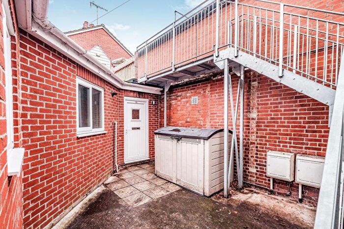 2 Bedroom Apartment To Rent In Bradfield Walk, Worthing, BN11