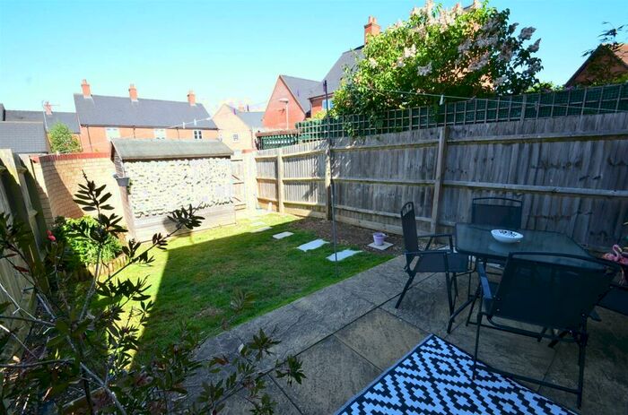 2 Bedroom Semi-Detached House For Sale In Ivel Road, Shefford, SG17