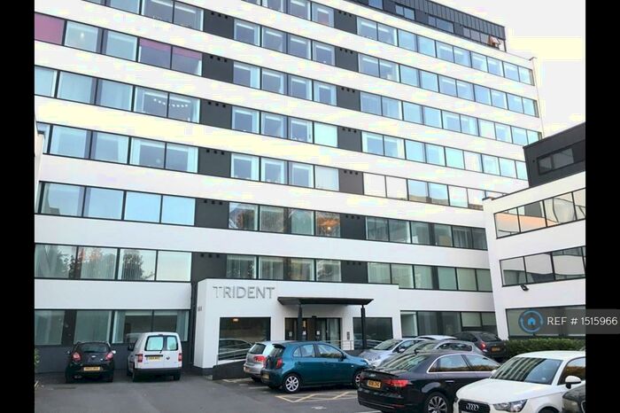 2 Bedroom Flat To Rent In Ashton Lane, Sale, M33