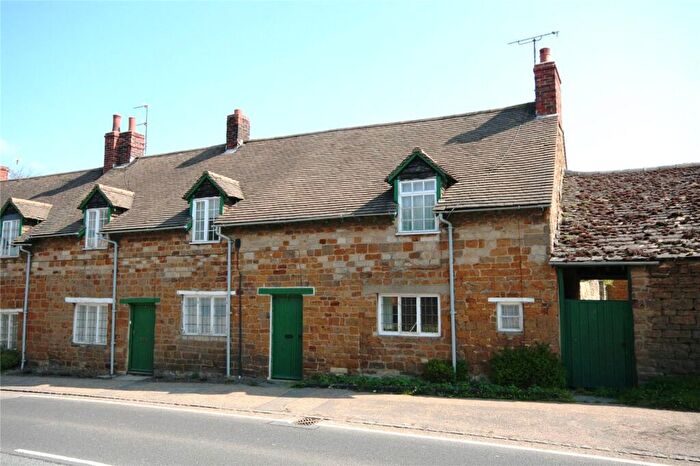 2 Bedroom Terraced House To Rent In Main Street, Rockingham, LE16