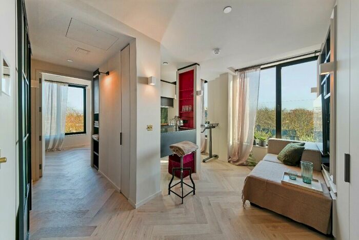 2 Bedroom Semi-Detached House To Rent In Swan Road, IP13