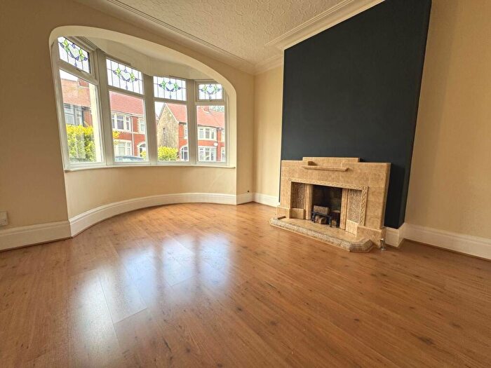 3 Bedroom Semi-Detached House To Rent In Collingwood Avenue, Blackpool, FY3