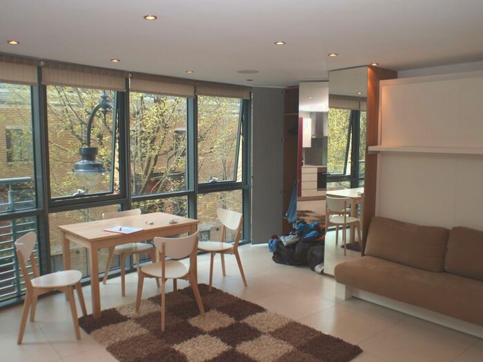 1 Bedroom Flat To Rent In Arlington Road, Camden, NW1