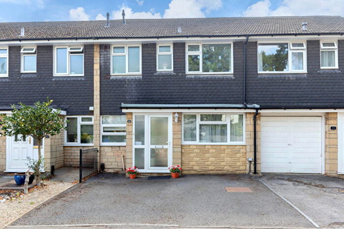 4 Bedroom Terraced House For Sale In Belworth Drive, Cheltenham, GL51