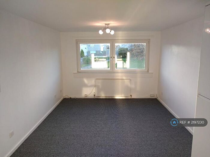 3 Bedroom Flat To Rent In Glen Nevis, East Kilbride, Glasgow, G74
