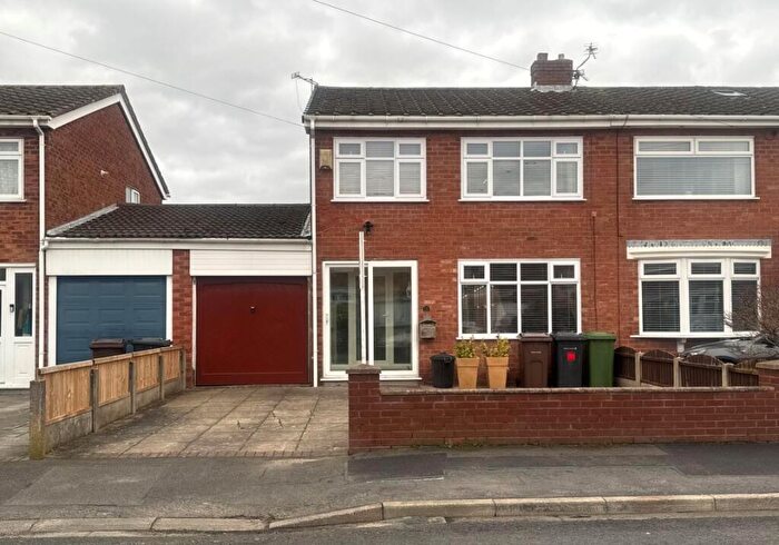 3 Bedroom Semi Detached House For Sale In Calder Drive, Maghull, Liverpool, Merseyside, L31