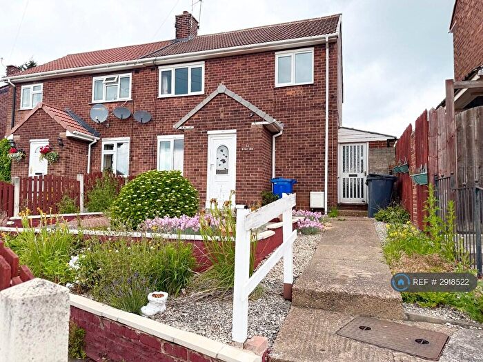 3 Bedroom Semi Detached House To Rent In Cedar Avenue, Mexborough, S64