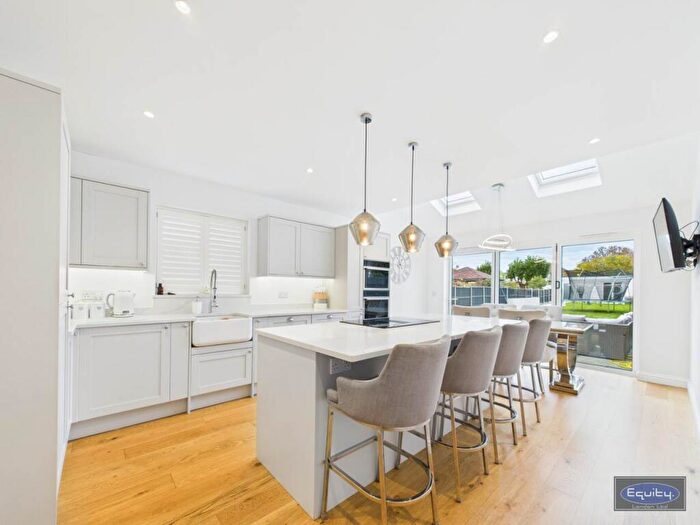 3 Bedroom House To Rent In Charmouth Road, Welling, Kent, DA16