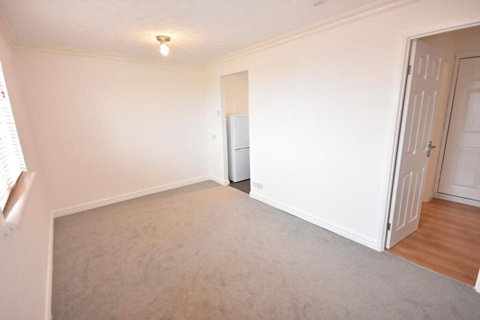 1 Bedroom Flat To Rent In Chelford Close, Wallsend, NE28