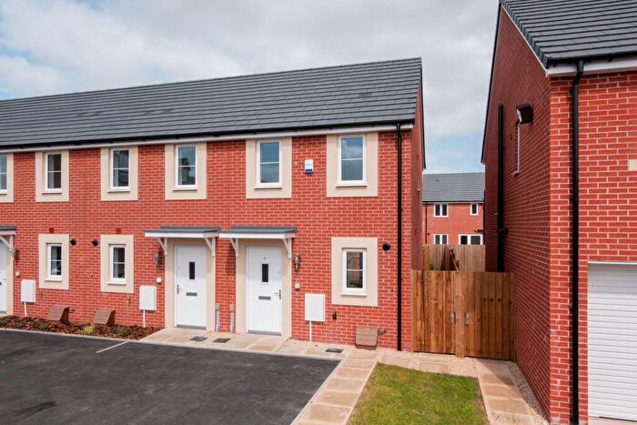 2 Bedroom House To Rent In Mallais Way, Bristol, BS10