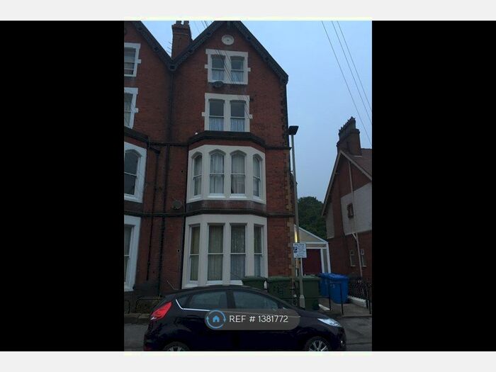 1 Bedroom Flat To Rent In Grosvenor Road, Scarborough, YO11
