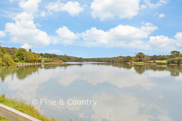 5 Bedroom Detached House For Sale In Kite Hill, Wootton Bridge, Isle Of Wight, PO33