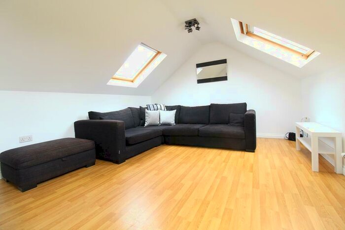 2 Bedroom Maisonette To Rent In Calsayseat Road, Top Floor, AB25