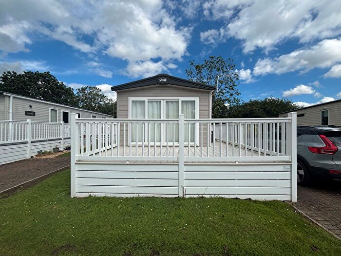 2 Bedroom Park Home For Sale In Carlton Meres Holiday Park, Carlton, Saxmundham, IP17
