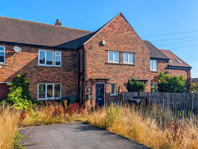 3 Bedroom Terraced House For Sale In Manor Rise, Skelmanthorpe, Huddersfield, HD8