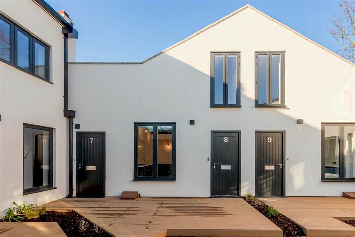 1 Bedroom Flat To Rent In Fonthill Mews, Finsbury Park, N4