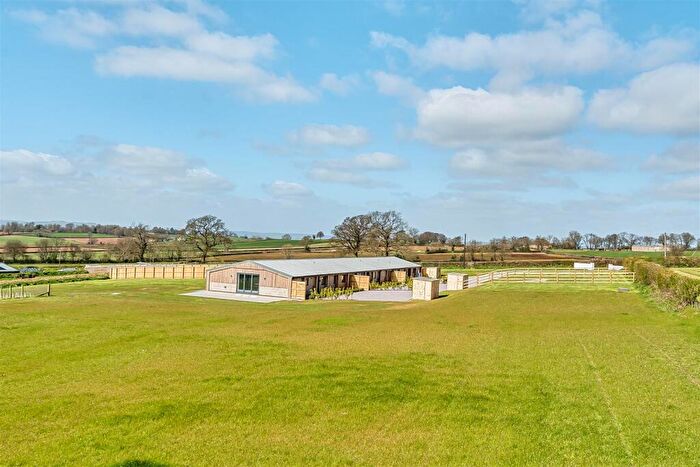 4 Bedroom Bungalow For Sale In Kerswell, Cullompton, EX15