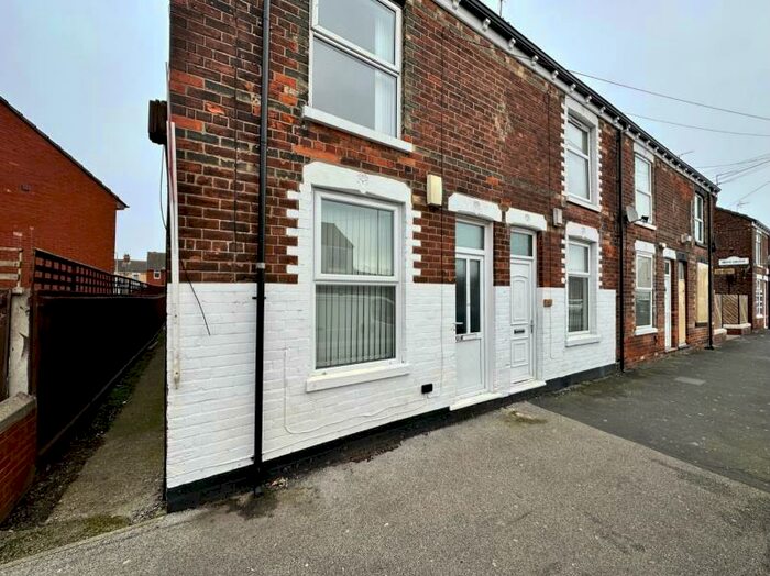 2 Bedroom End Of Terrace House To Rent In Sculcoates Lane, Hull, HU5
