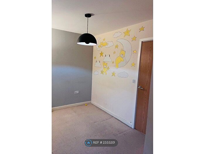 2 Bedroom End Of Terrace House To Rent In Aldermere Avenue, Cheshunt, Waltham Cross, EN8