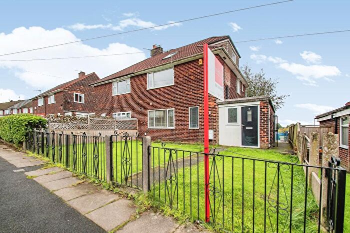 4 Bedroom Semi-Detached House For Sale In Seedley Avenue, Little Hulton, Manchester, Greater Manchester, M38
