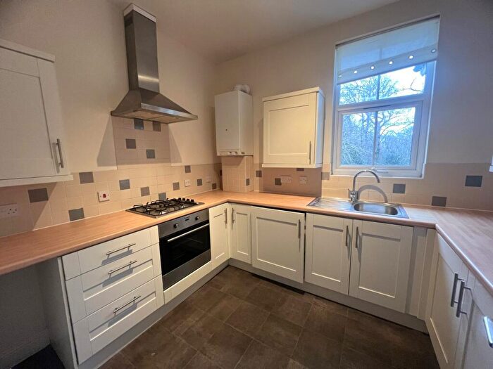 2 Bedroom Flat To Rent In Swift Road, Southampton, Hampshire, SO19