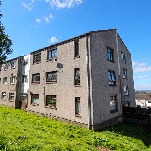 2 Bedroom Flat To Rent In Arranview Street, Chapelhall, ML6