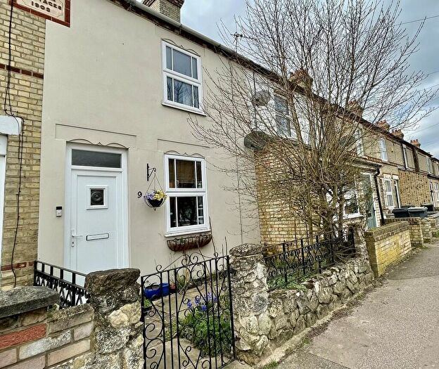 2 Bedroom Terraced House For Sale In Havelock Road, Biggleswade, SG18