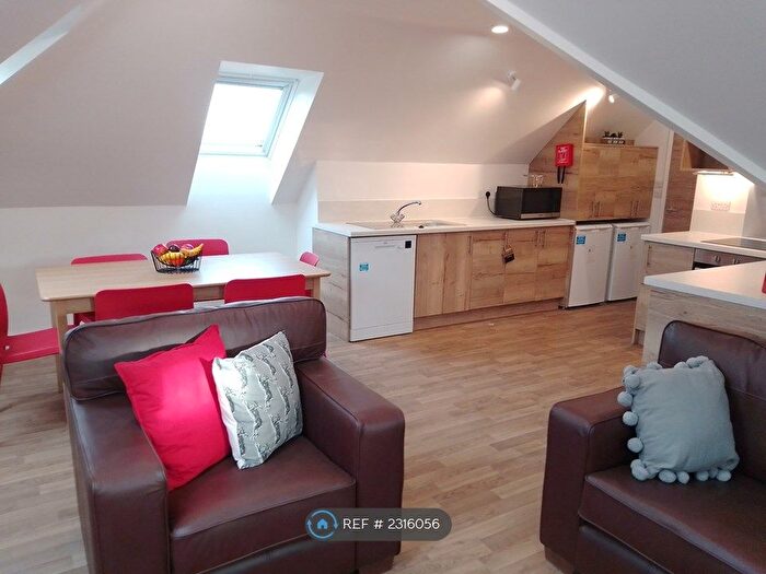 6 Bedroom Flat To Rent In Greenhill Road, Winchester, SO22