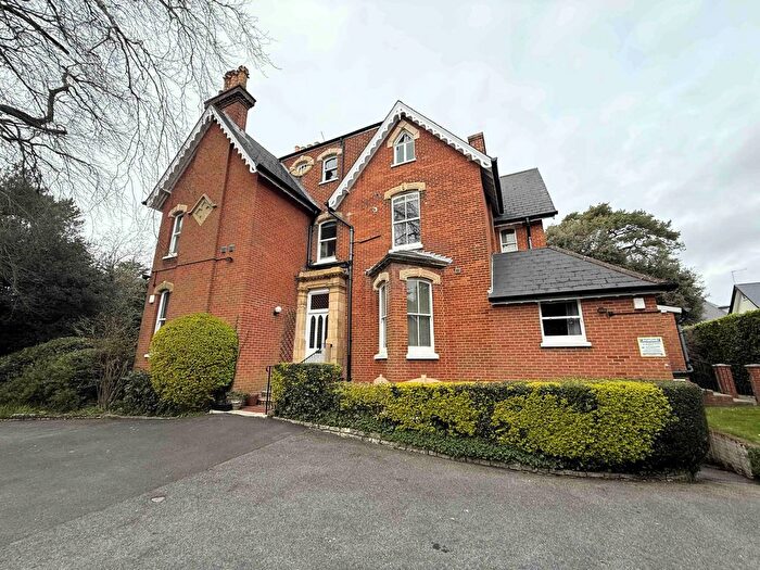 2 Bedroom Flat To Rent In Durley Chine Road, Westbourne, Bournemouth, Bournemouth, BH2