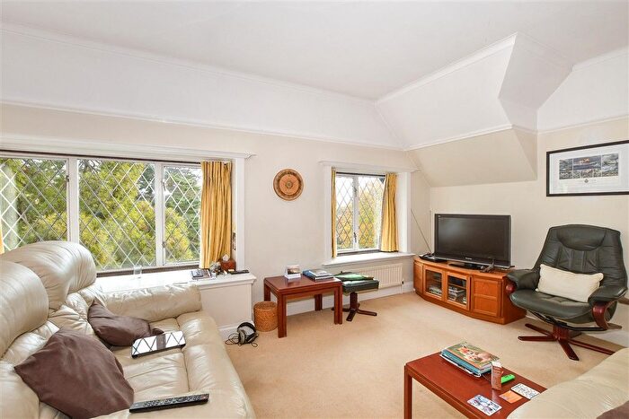 2 Bedroom Flat For Sale In Trulls Hatch, Argos Hill, Rotherfield, East Sussex, TN6