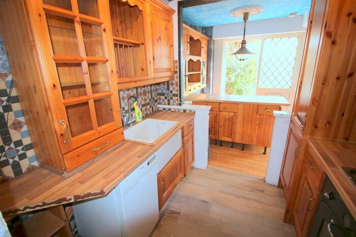 1 Bedroom Terraced House To Rent In Lichfield Road, Dagenham, RM8
